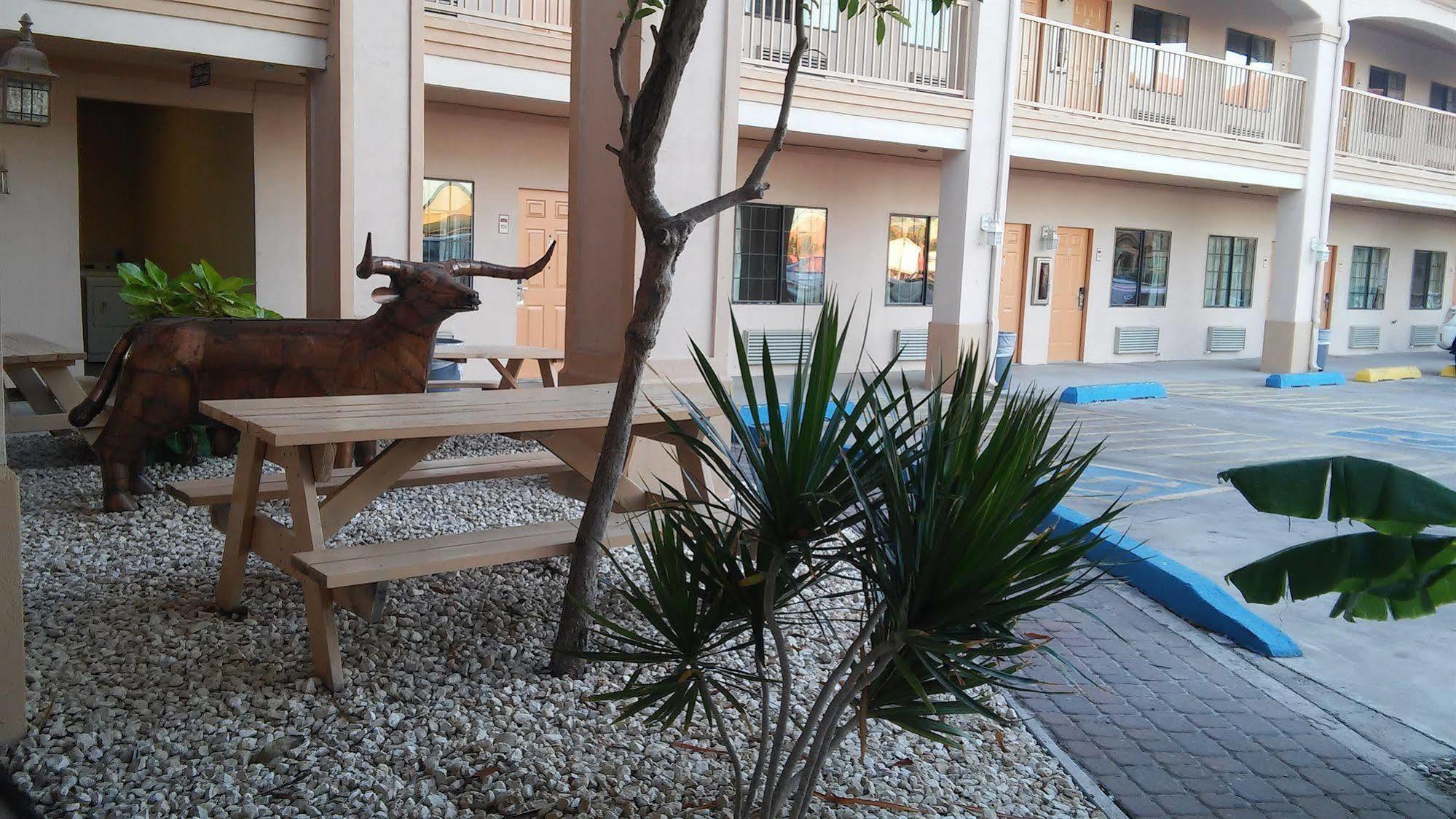 Casa Rosa Inn ポートイザベル エクステリア 写真